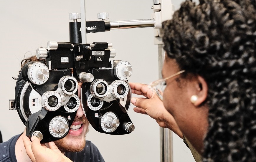 Oscar Oglethorpe Eye Exams